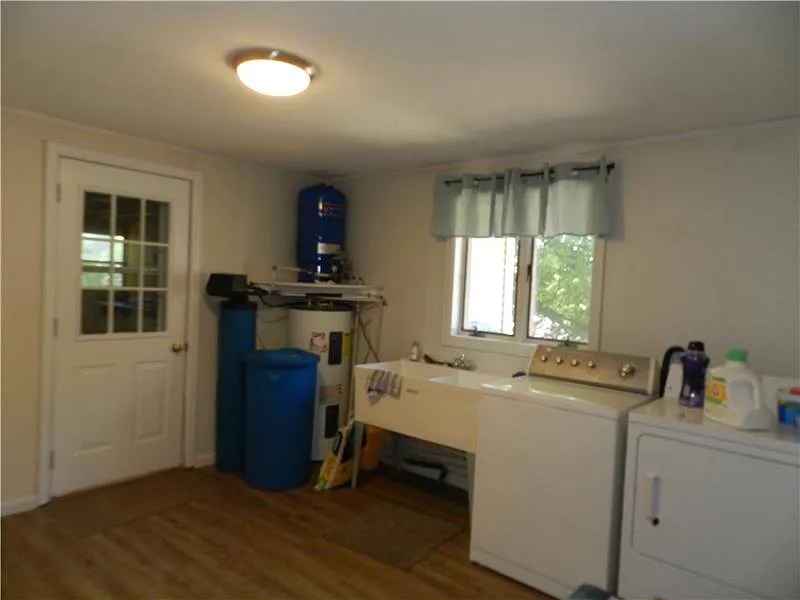 2 bed, 1600 sqft, $1,400 — Photo 3