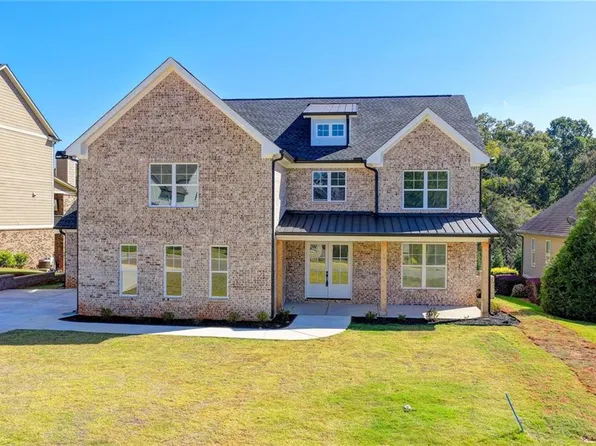 5643 Meadow View Dr, Jefferson, GA 30549