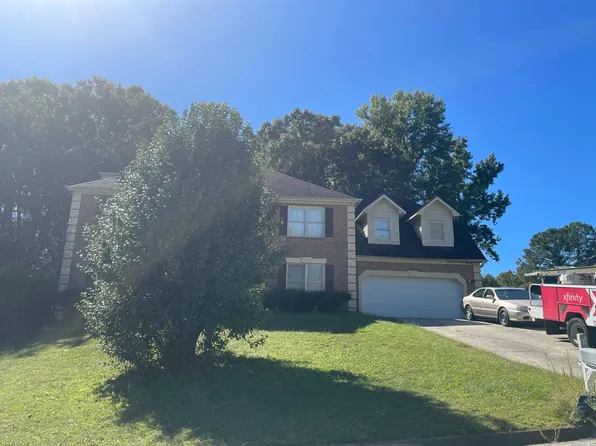 2792 Autumn Lake Ln, Decatur, GA 30034