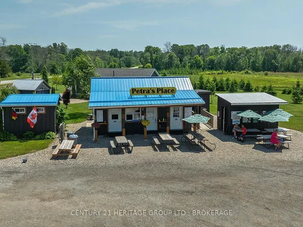 3756 County Road 3, Leeds And The Thousand Islands, ON K0E 1N0