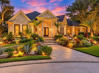 1510 Victoria Way, Friendswood, TX 77546
