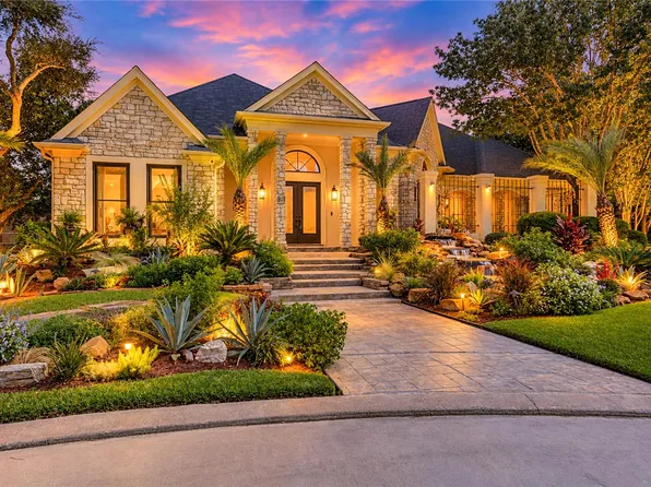 1510 Victoria Way, Friendswood, TX 77546