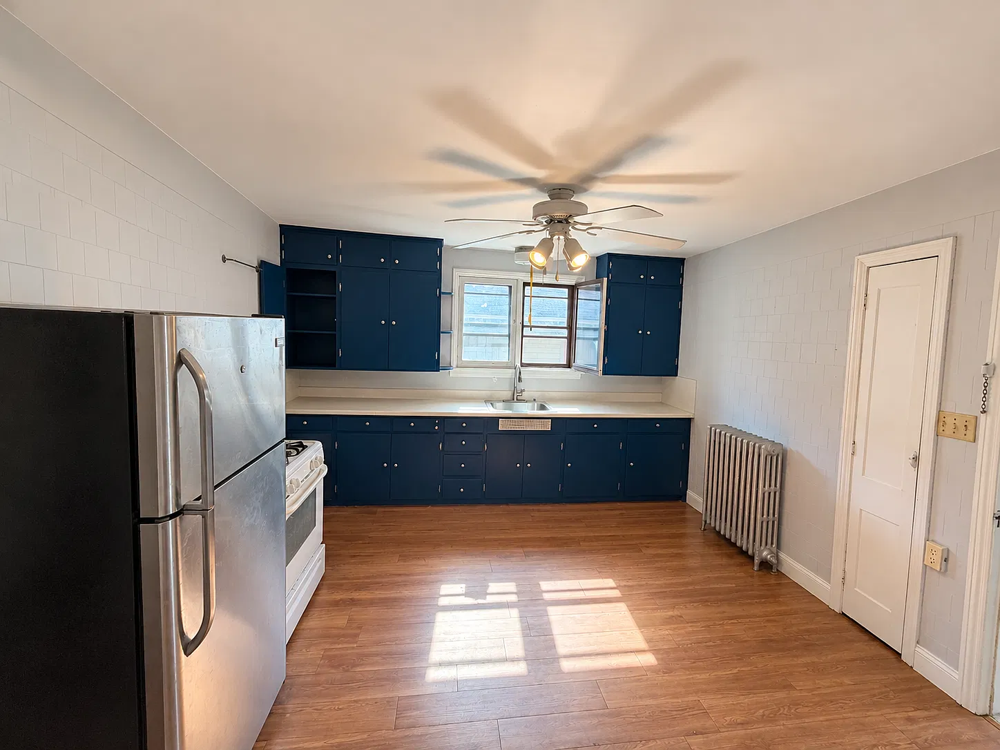 2 bed, 1200 sqft, $1,600 — Photo 4