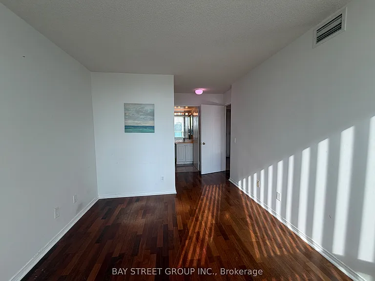 238 Doris Ave #2002 — Photo 12