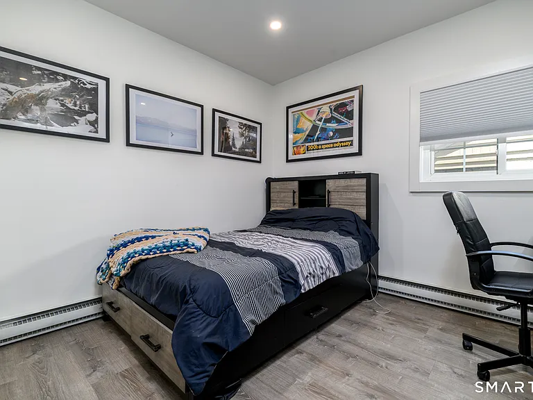 750 Cove Rd #5 — Photo 12