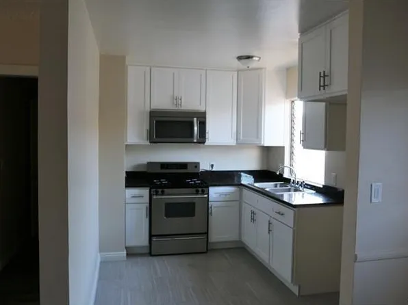 6925 Whitsett Ave #1, North Hollywood, CA 91605