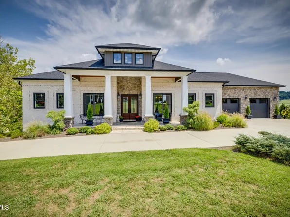 512 Pueblo Dr, Kingsport, TN 37664