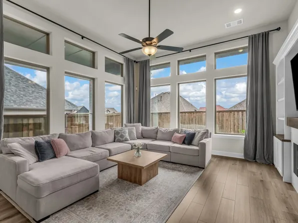 1617 Purple Thistle Ln, Aledo, TX 76008