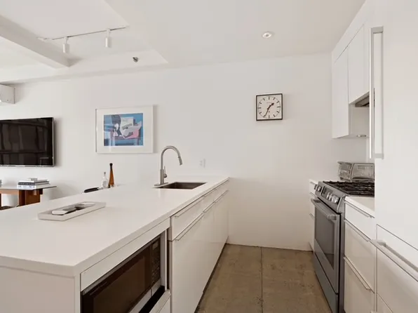 255 Bowery 5 image 3 of 12