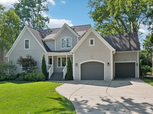 1134 Cherry St, Deerfield, IL 60015