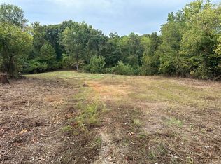 588 Cemetery Rd, Neosho, MO 64850