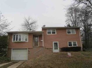 14 Grandview Ave, Edison, NJ 08837