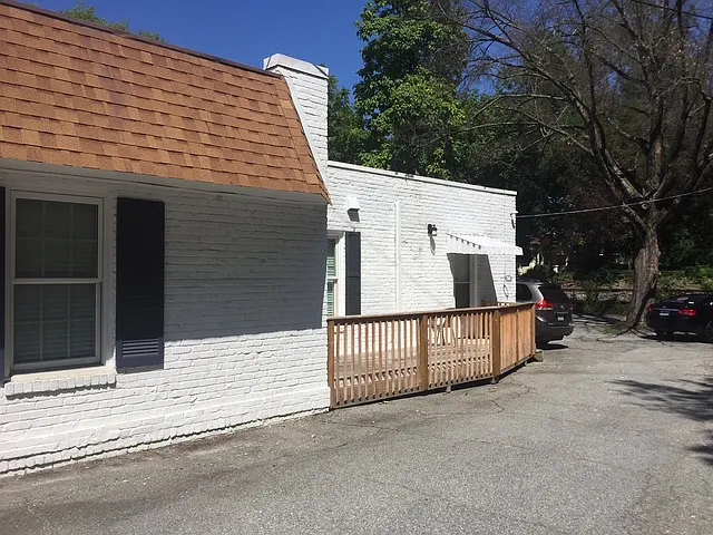 Studio, 1724 sqft, $3,250 — Photo 2
