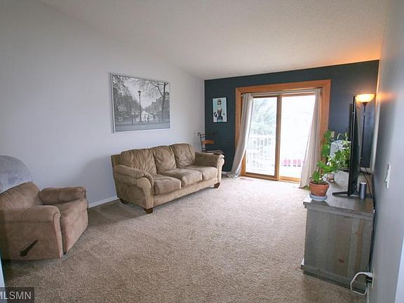 2nd image of 978 Pondview Ct