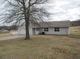 15323 Harris Rd, Lowell, AR 72745