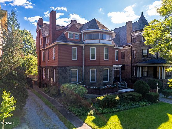 2nd image of 921 W 4th St