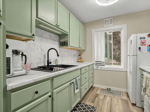 5th image of 535 19th St NW APT 28