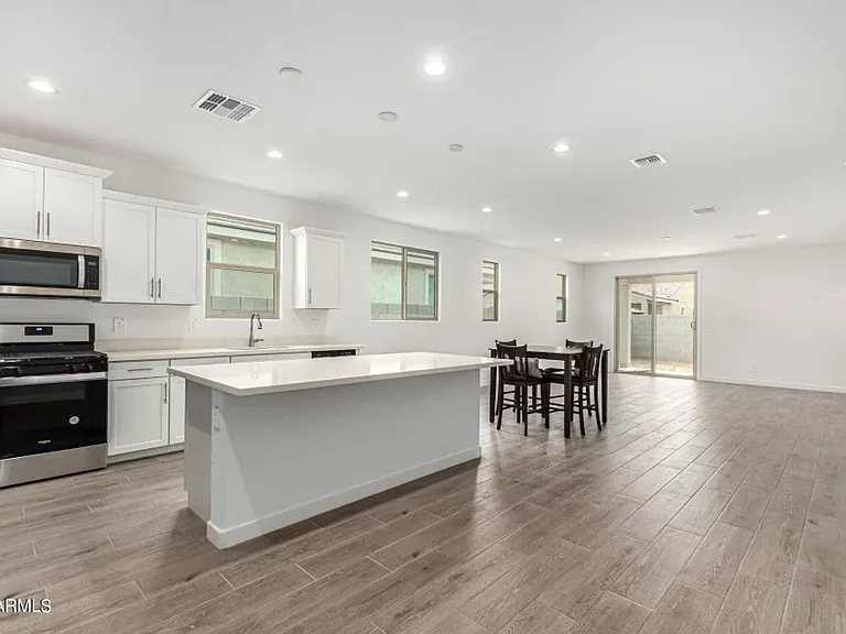 10773 W Baden St — Photo 4