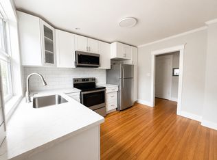 86 Balmoral Ave S #2, Hamilton, ON L8M3J9