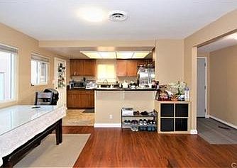 4th image of 522 N Taylor Ct