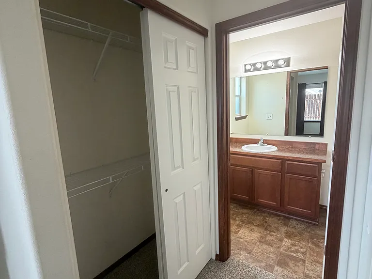 5512 Leon Ct — Photo 10