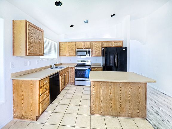 5th image of 3724 Oasis Springs Rd NE