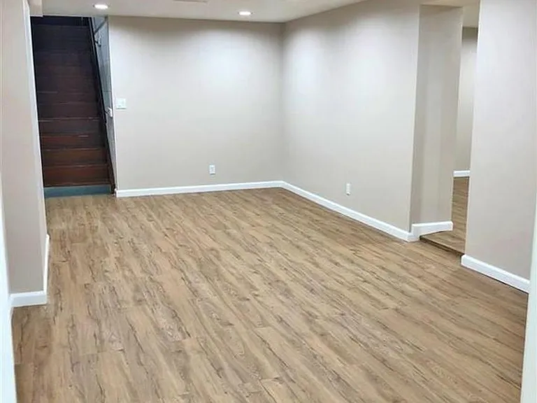 7736 Charles St — Photo 14