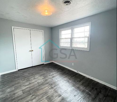 2nd image of 138 Mason St #A