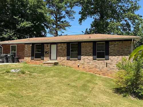 605 Glochester Pl Photo 1