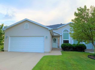 2037 49th St S, Fargo, ND 58103