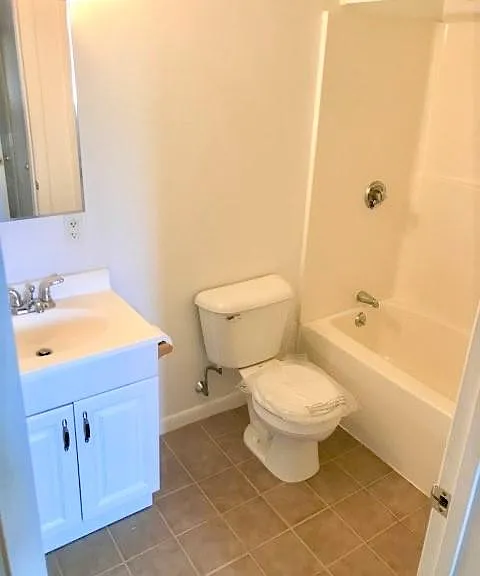 Pawtucket House — Photo 10