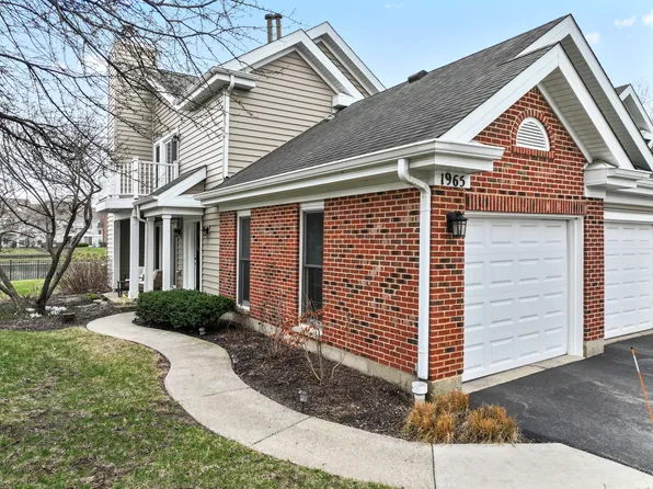 1965 N Coldspring Rd, Arlington Heights, IL 60004