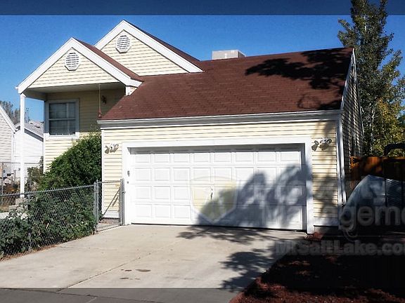 3rd image of 1736 W New Hampshire Ave