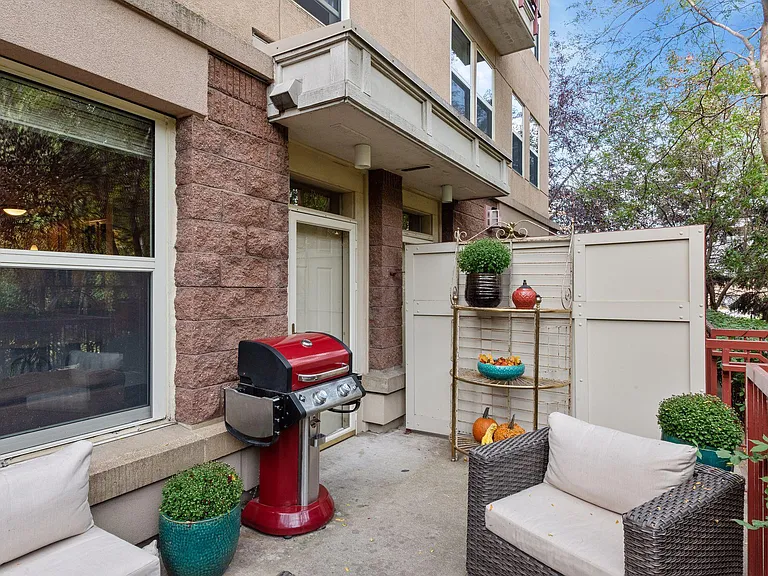 680 N 2nd St #114 — Photo 20