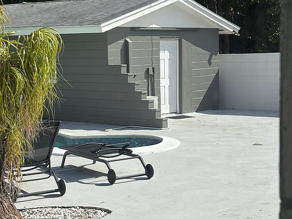 3rd image of 3909 N Clearfield Ave #2