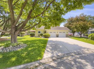 9179 Jasmine Ave S, Cottage Grove, MN 55016