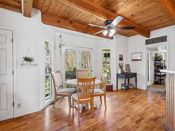 5th image of 5271 Caprine Rd