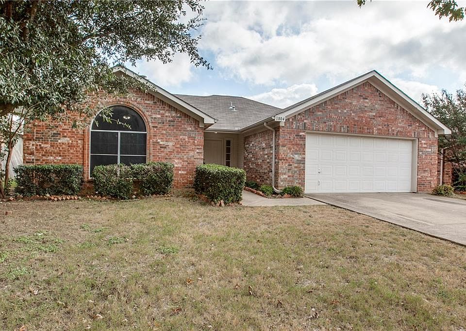 1st image of 1804 Buddy Davis Ln