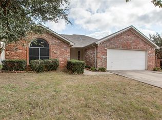 1804 Buddy Davis Ln, Mansfield, TX 76063