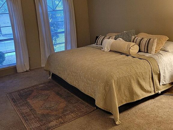 3rd image of 1805 Castille Dr