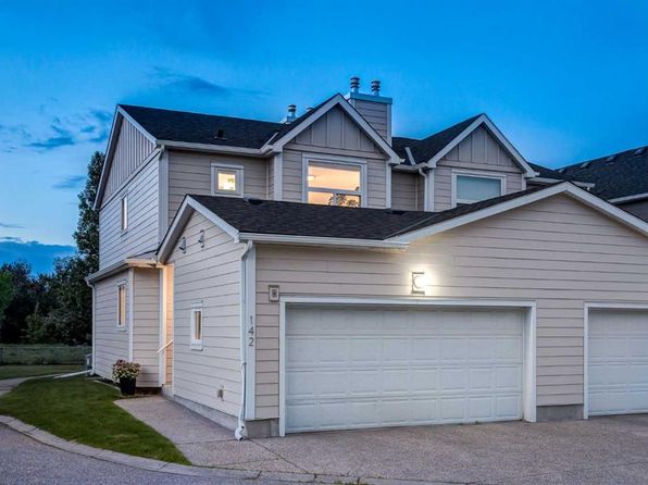 142 SW Inglewood Point SE, Calgary, AB T2G 5K6