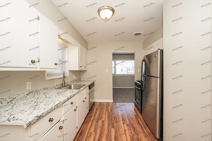 2365 Pelton Ave — Photo 6