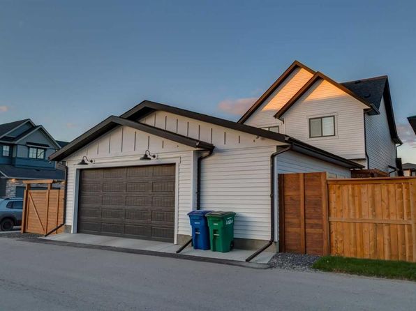 55 E Coopersfield Park SW, Airdrie, AB T4B 4K8