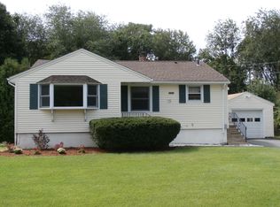 38 Airport Rd, North Grafton, MA 01536