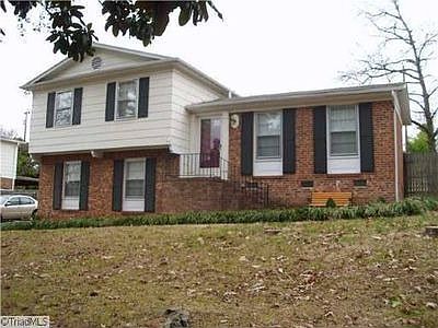 2nd image of 2515 Cezanne Dr