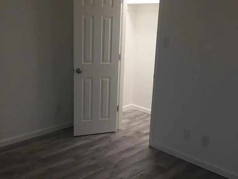 204 W Dorcus St #1 — Photo 9