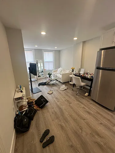 100 Myrtle St #4 Photo 1