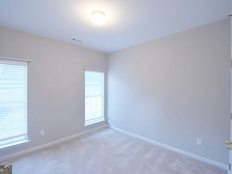 219 Turnbridge Cir — Photo 5