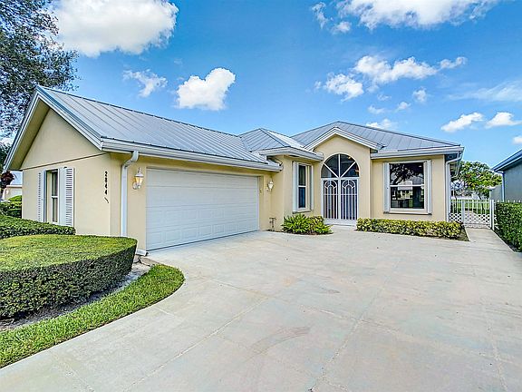 4th image of 2844 SW Brighton Way