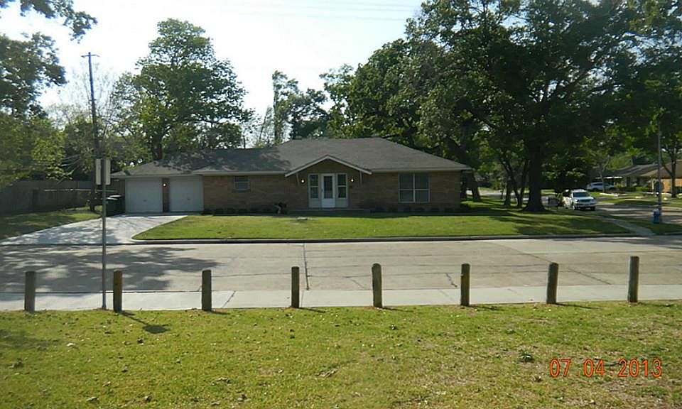 1st image of 5303 Saxon Dr